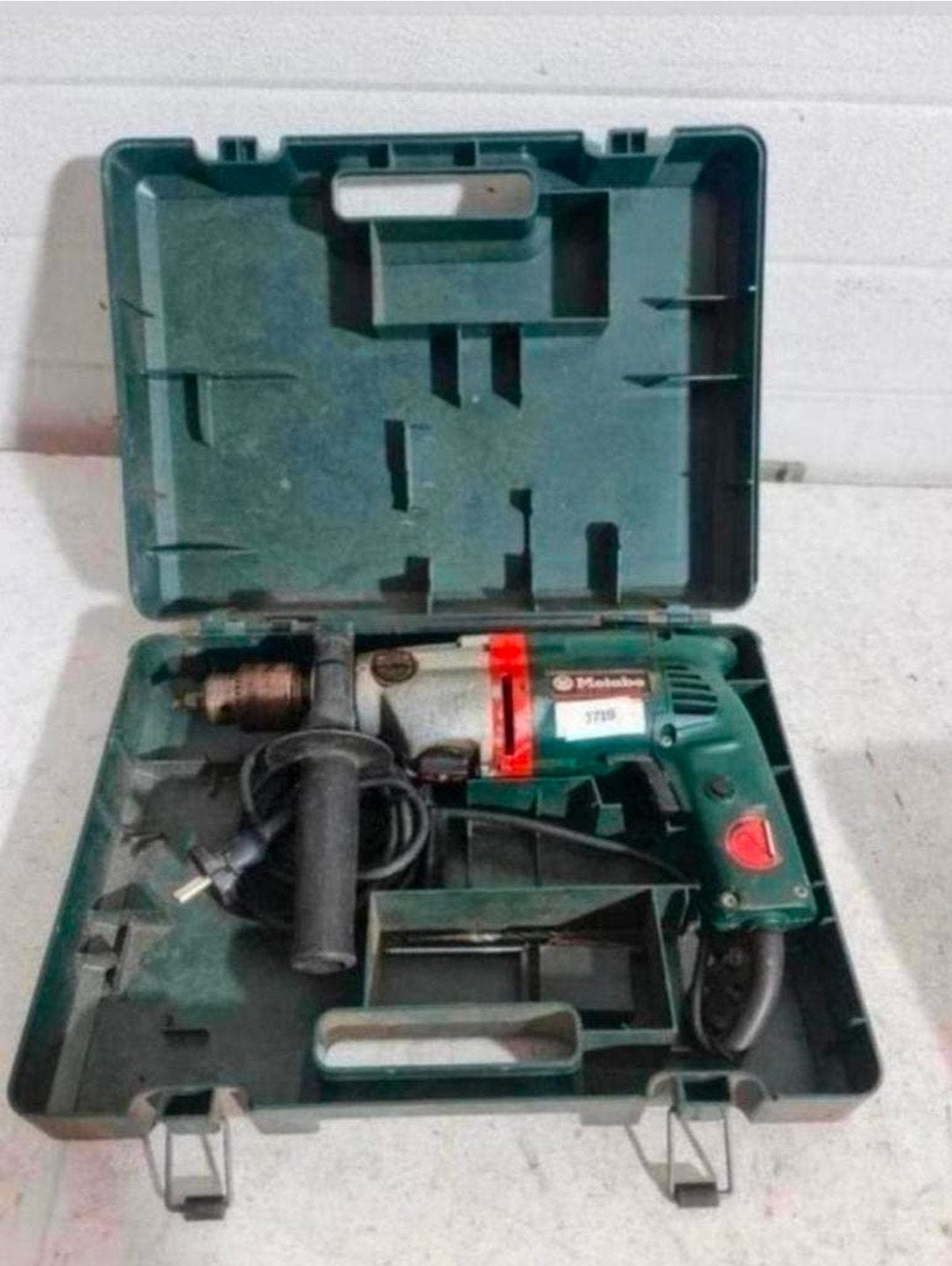 Metabo boormachine
Werkt goedDe, Ophalen of Verzenden, N.v.t, N.v.t, N.v.t