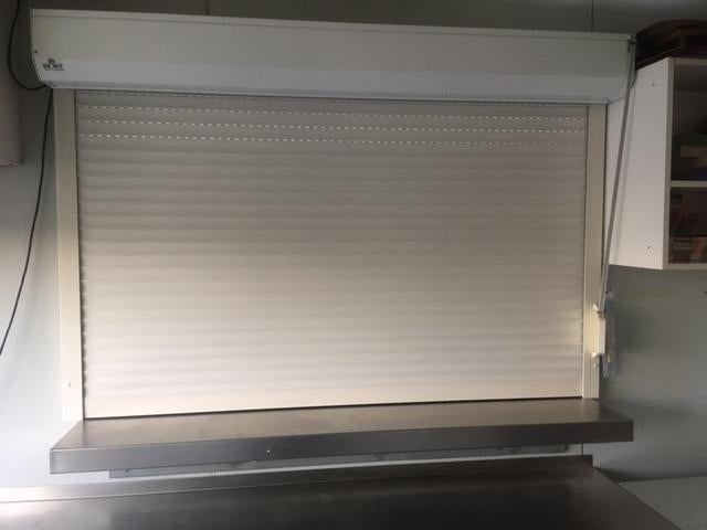 buffetblad met rolluik, Ophalen of Verzenden, Zo goed als nieuw, Minder dan 80 cm, Overige typen