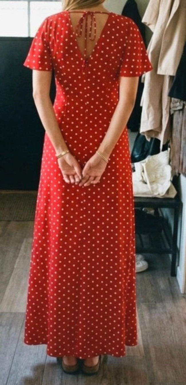 Polka dot rode jurk lang, Kleding | Dames, Jurken, Ophalen of Verzenden, Zo goed als nieuw, Rood, Onder de knie