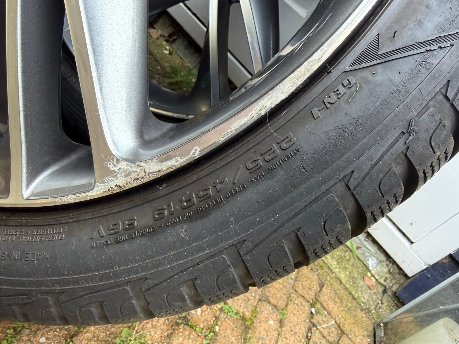 Foto 4 van 19 inch Velgen met winterbanden Nissan Qashqai, Juke, Leaf