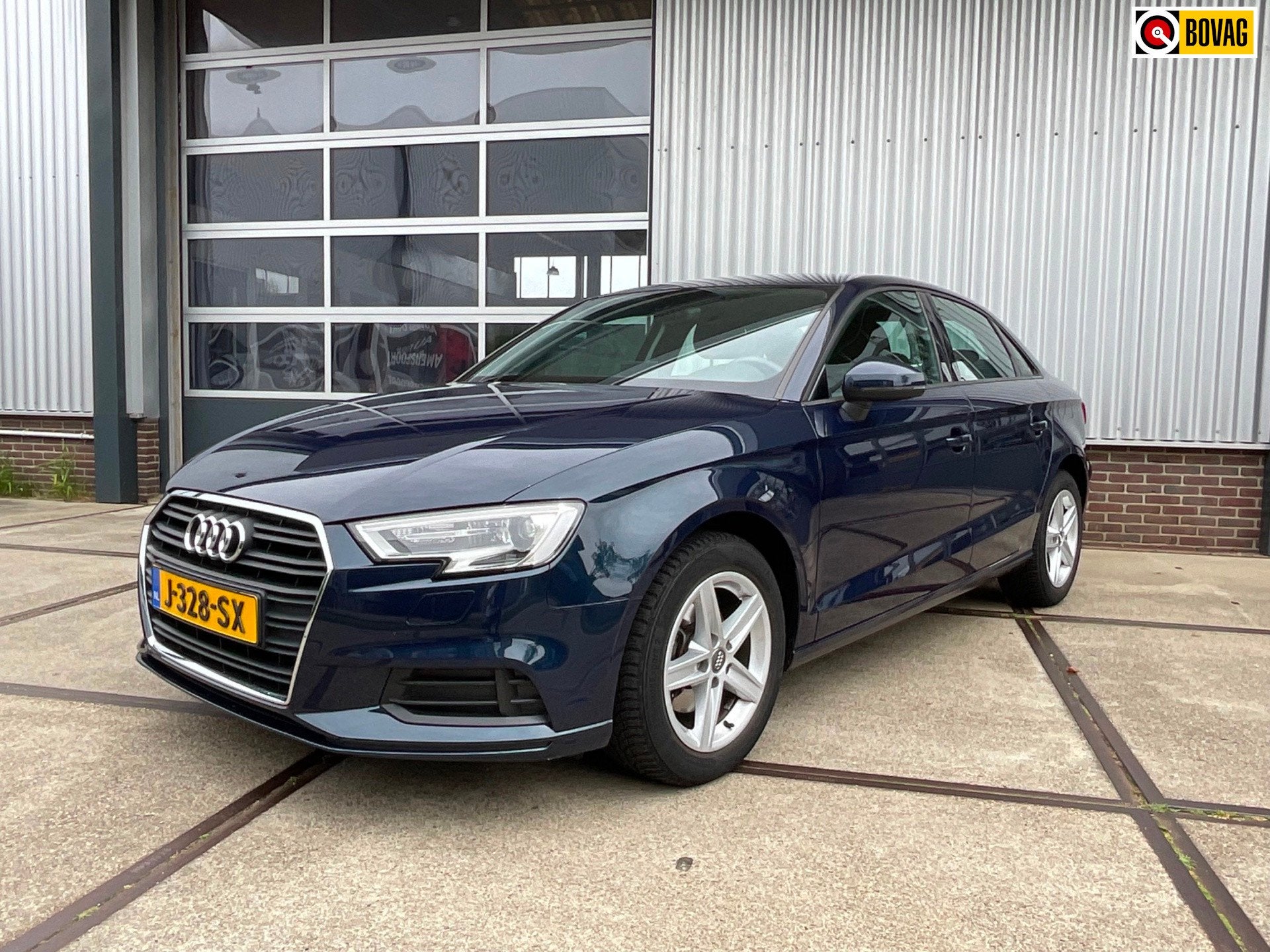Audi A3 Limousine 30 TFSI Pro Line, Stof, Gebruikt, Blauw, 116 pk