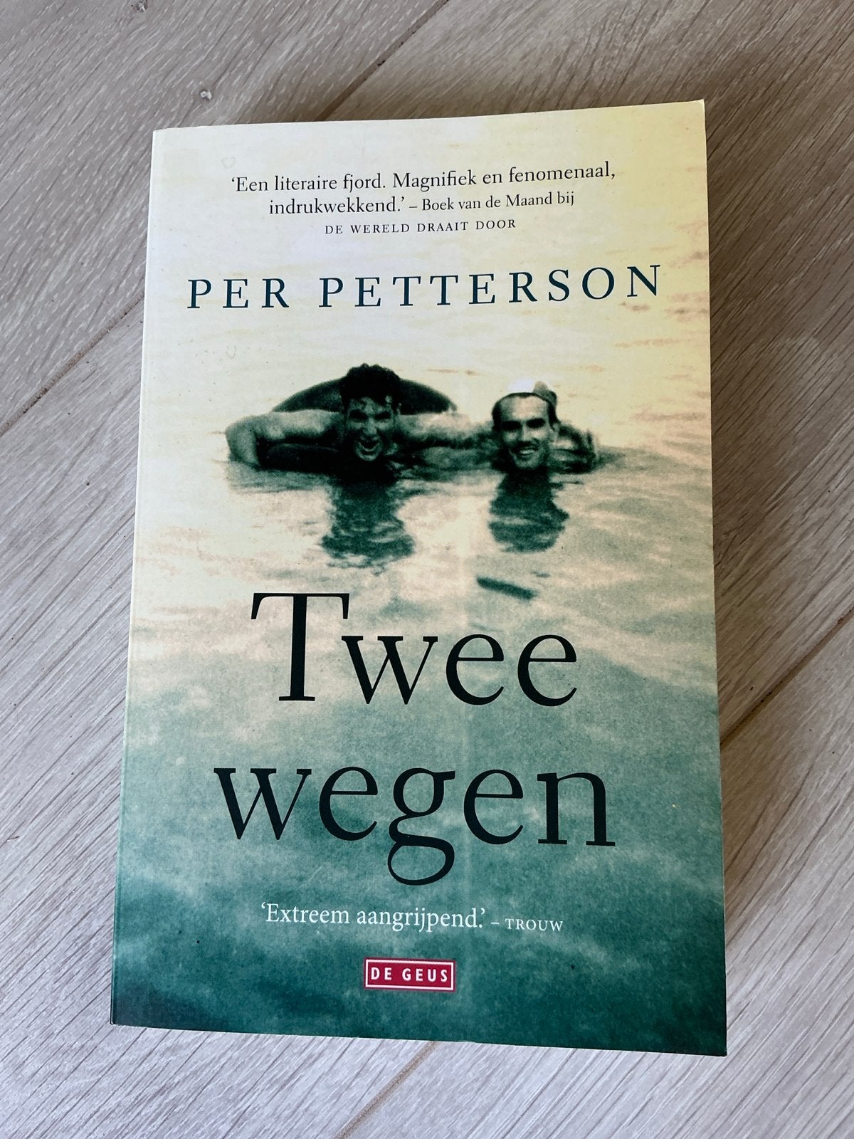 Twee wegen - Per Petterson (roman), Ophalen of Verzenden, Gelezen, Europa overig
