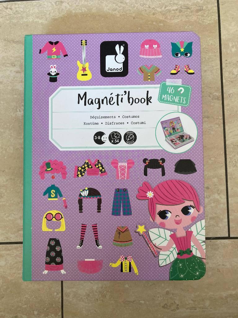 Janod Magneti' book magnetische aankleedpop, Kinderen en Baby's, Speelgoed | Educatief en Creatief, Ophalen of Verzenden, Gebruikt