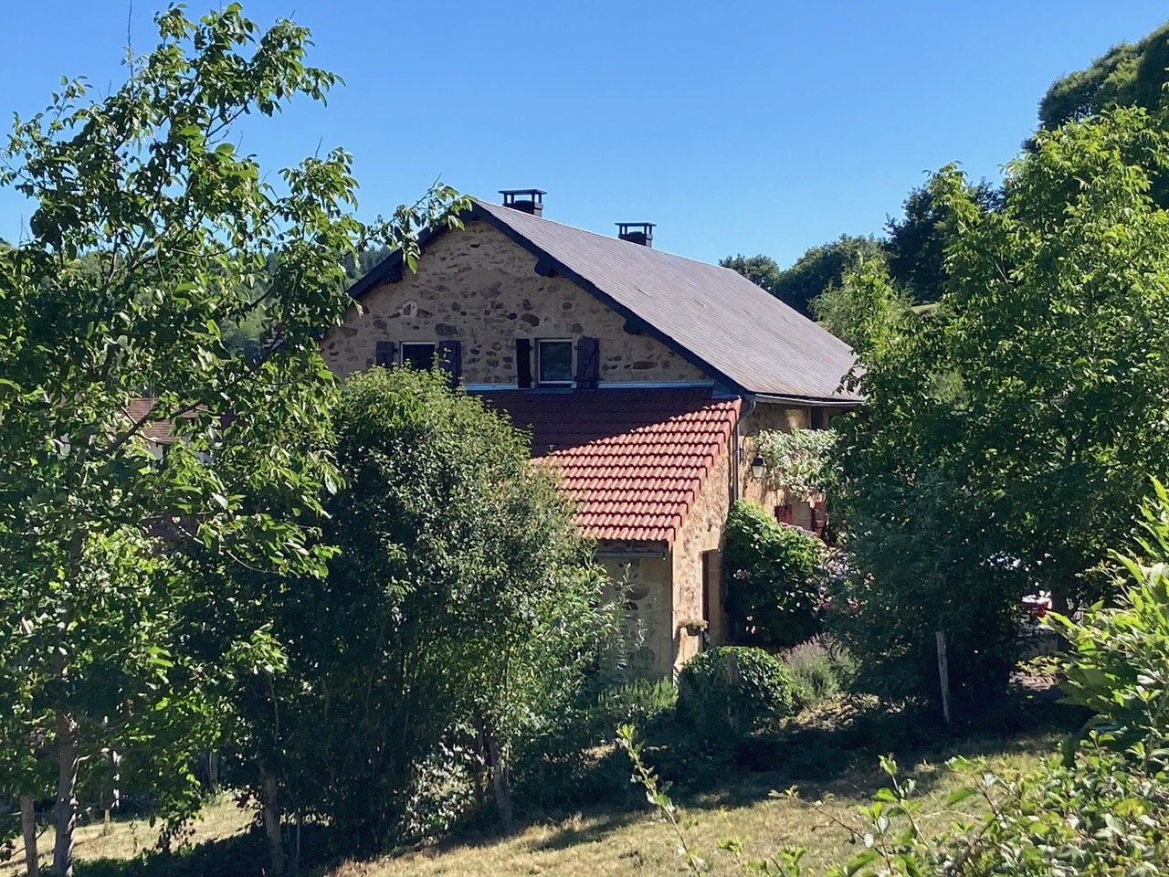 Karaktervol huis met weergaloos uitzicht in de Zuid-Morvan, 145 m², Woonhuis, Verkoop zonder makelaar, Landelijk