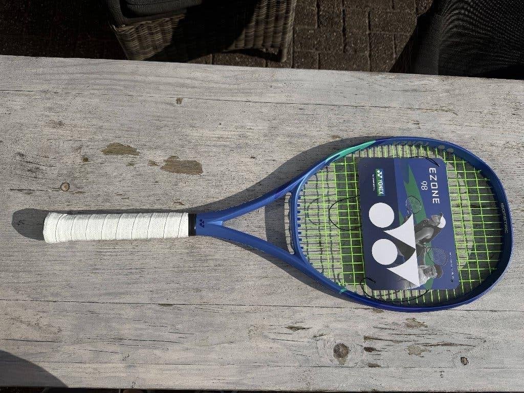 Yonex Ezone 98 v8 L3 (2025) | Hyper-G Soft | Z.g.a.n., Overige merken, Ophalen of Verzenden, Zo goed als nieuw, Racket