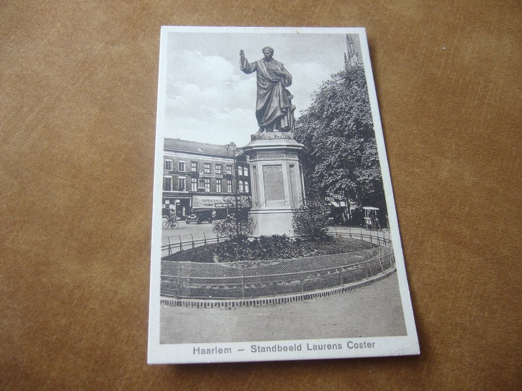 HAARLEM  =  STANDBEELD LAURENS COSTER   1930, Ophalen of Verzenden, 1920 tot 1940, Gelopen, Noord-Holland