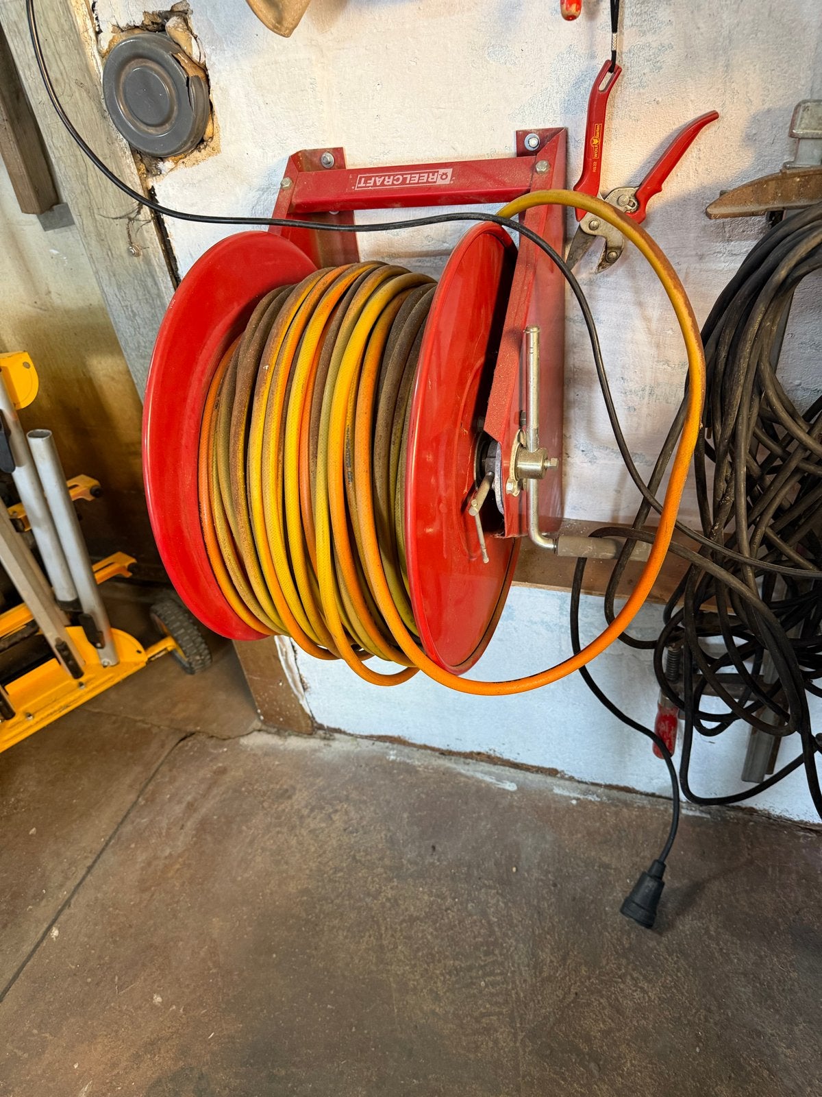 Reelcraft slanghaspel met slang, Ophalen, Gebruikt