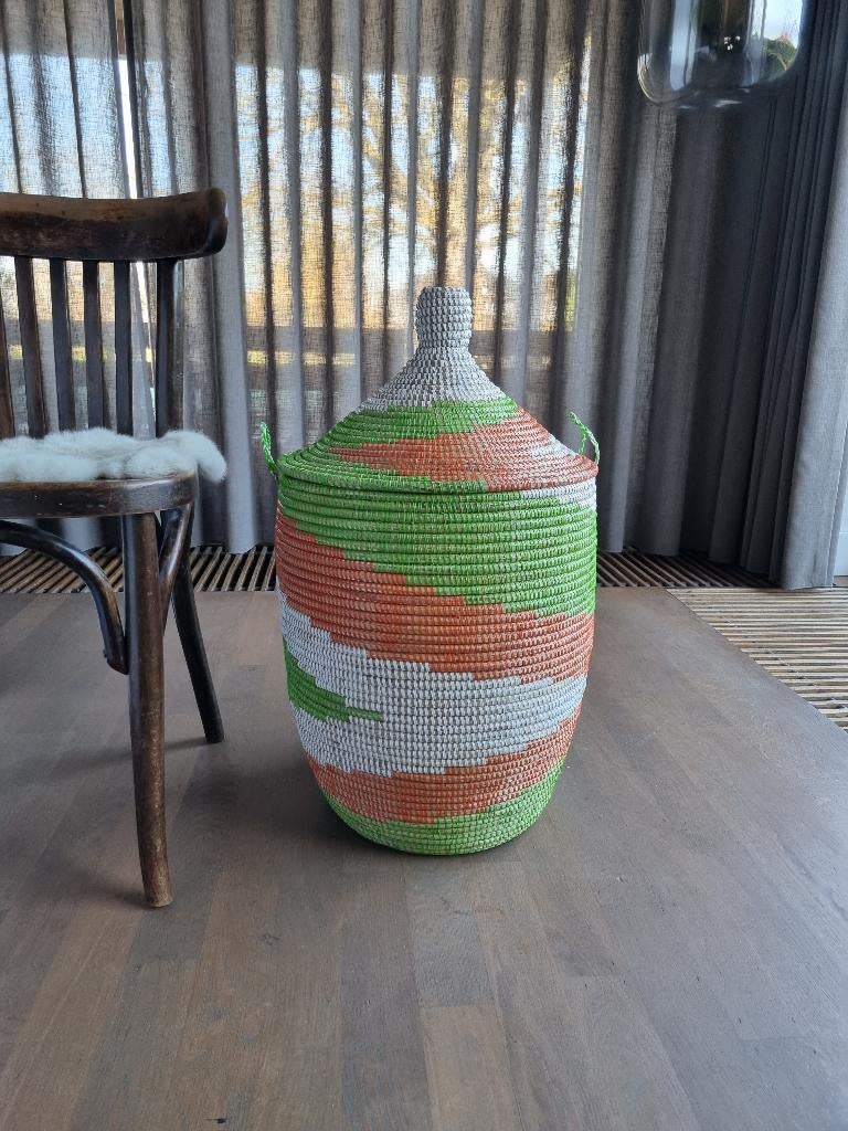 Afrikaanse opbergmand oranje wit groen van zeegras Senegal, Mand, Rond, Nieuw, Ophalen of Verzenden