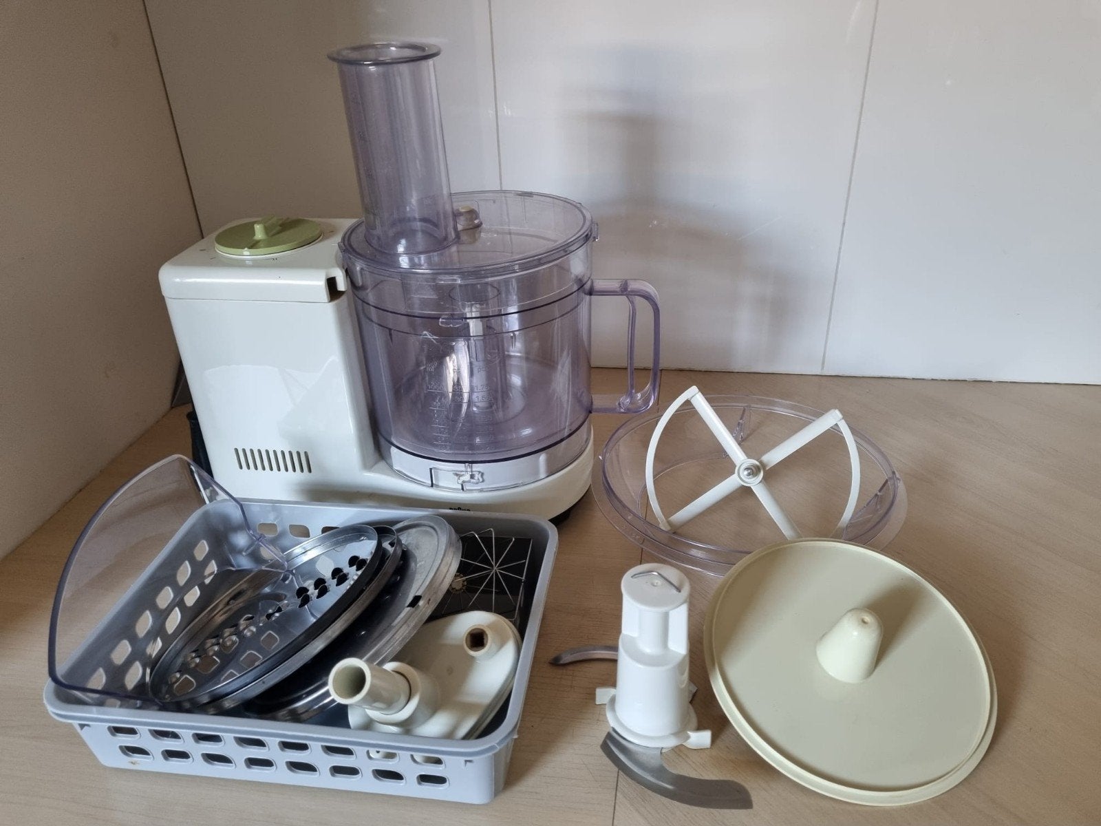 Vintage Keukenmachine met Diverse Opzetstukken, 2 tot 3 liter, Ophalen, Gebruikt, 3 snelheden of meer