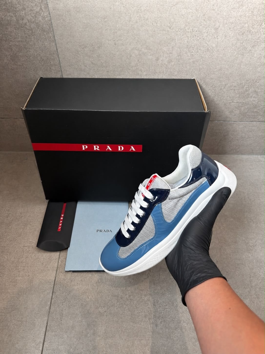 Prada Cups Leather Sneaker, Kleding | Heren, Schoenen, Ophalen, Prada, Blauw, Nieuw