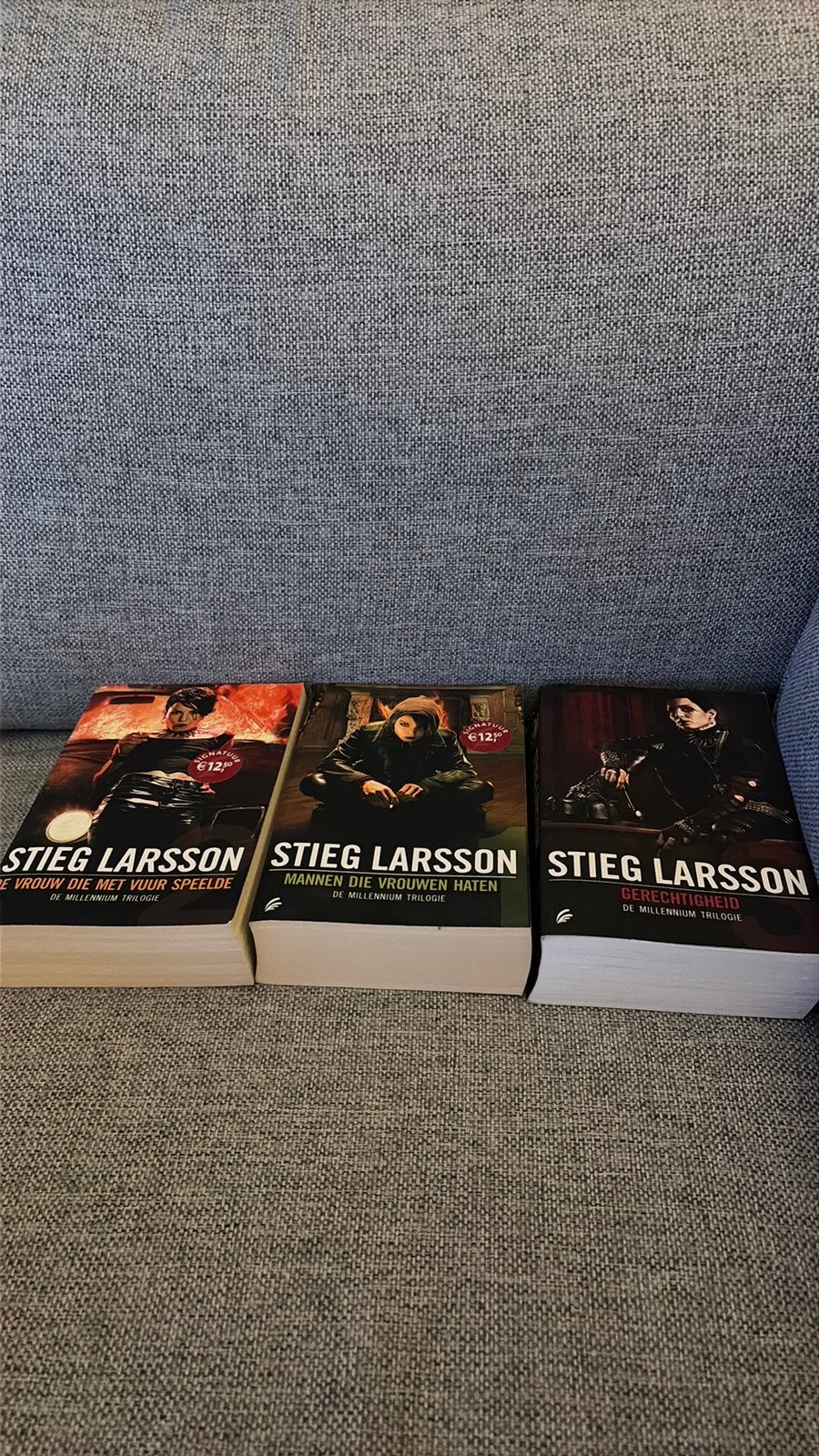 Stieg Larsson - Gerechtigheid, Boeken, Scandinavië, Ophalen of Verzenden, Zo goed als nieuw, Stieg Larsson
