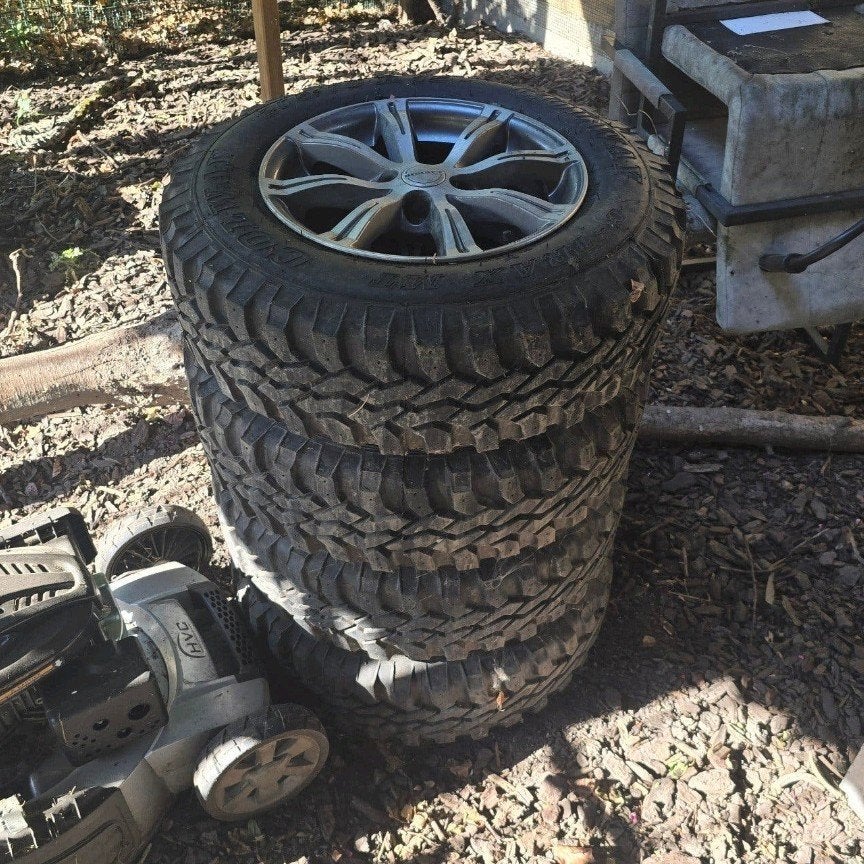 MOET WEG Quad banden incl velgen 4 x 104, Ophalen