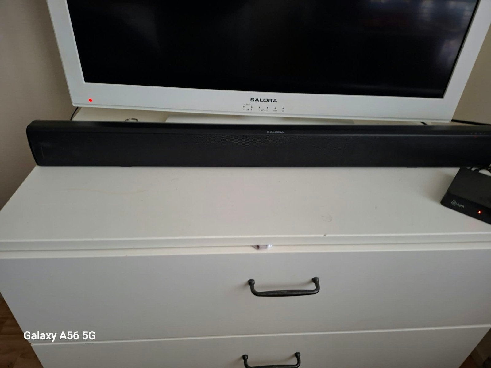 Salora Soundbar met Subwoofer en Afstandsbediening, Ophalen, Bluetooth, Gebruikt