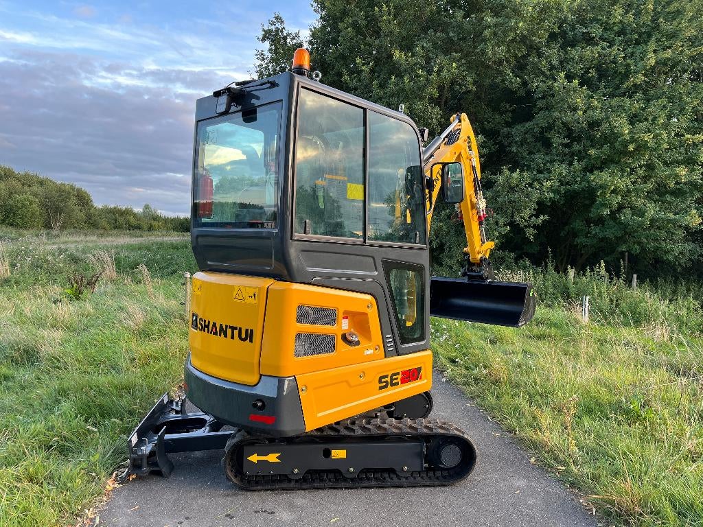Shantui 2 ton minigraver Kubota 5 jaar garantie 5000 uur, Zakelijke goederen, Machines en Bouw | Kranen en Graafmachines, Ophalen