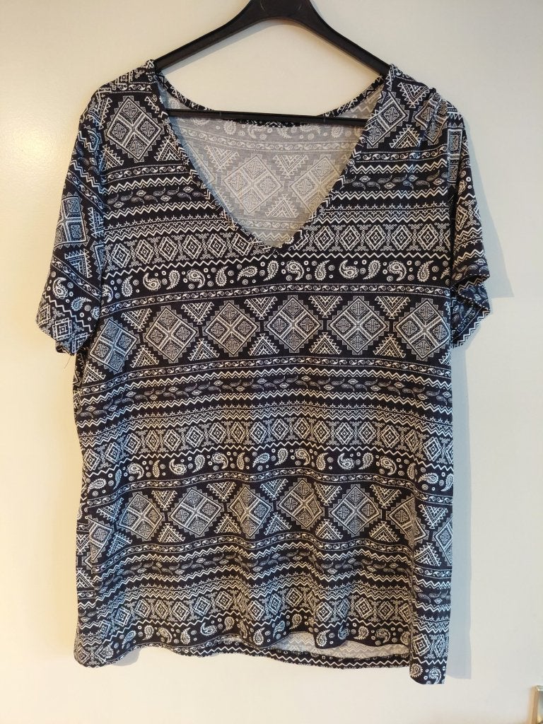 To mtM zwart wit print, Kleding | Dames, Tops, Maat 38/40 (M), Overige kleuren, Ophalen of Verzenden, Zo goed als nieuw