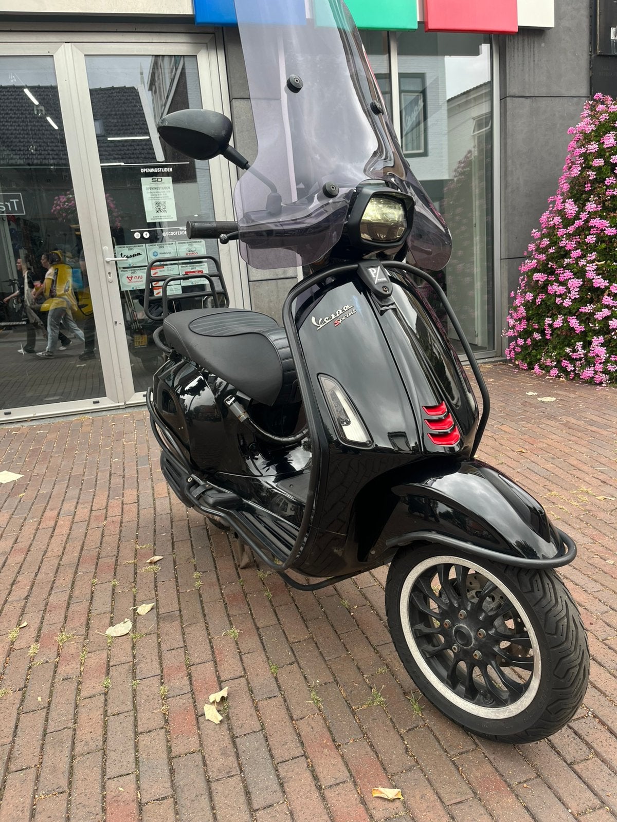 Vespa Sprint BLACK ON BLACK 2020 E4 Full option, Ophalen of Verzenden, Zo goed als nieuw