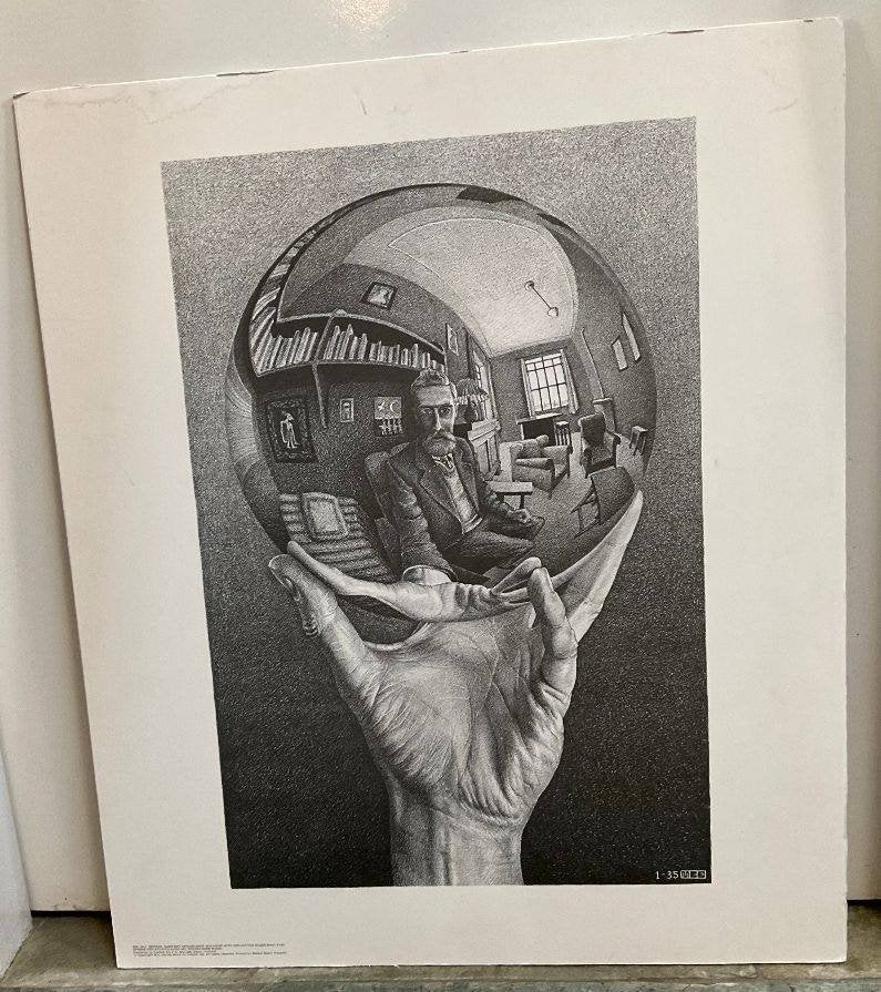 Door Erven MAURITS ESCHER uitgegeven Sphere met Zelfportret, Antiek en Kunst, Ophalen