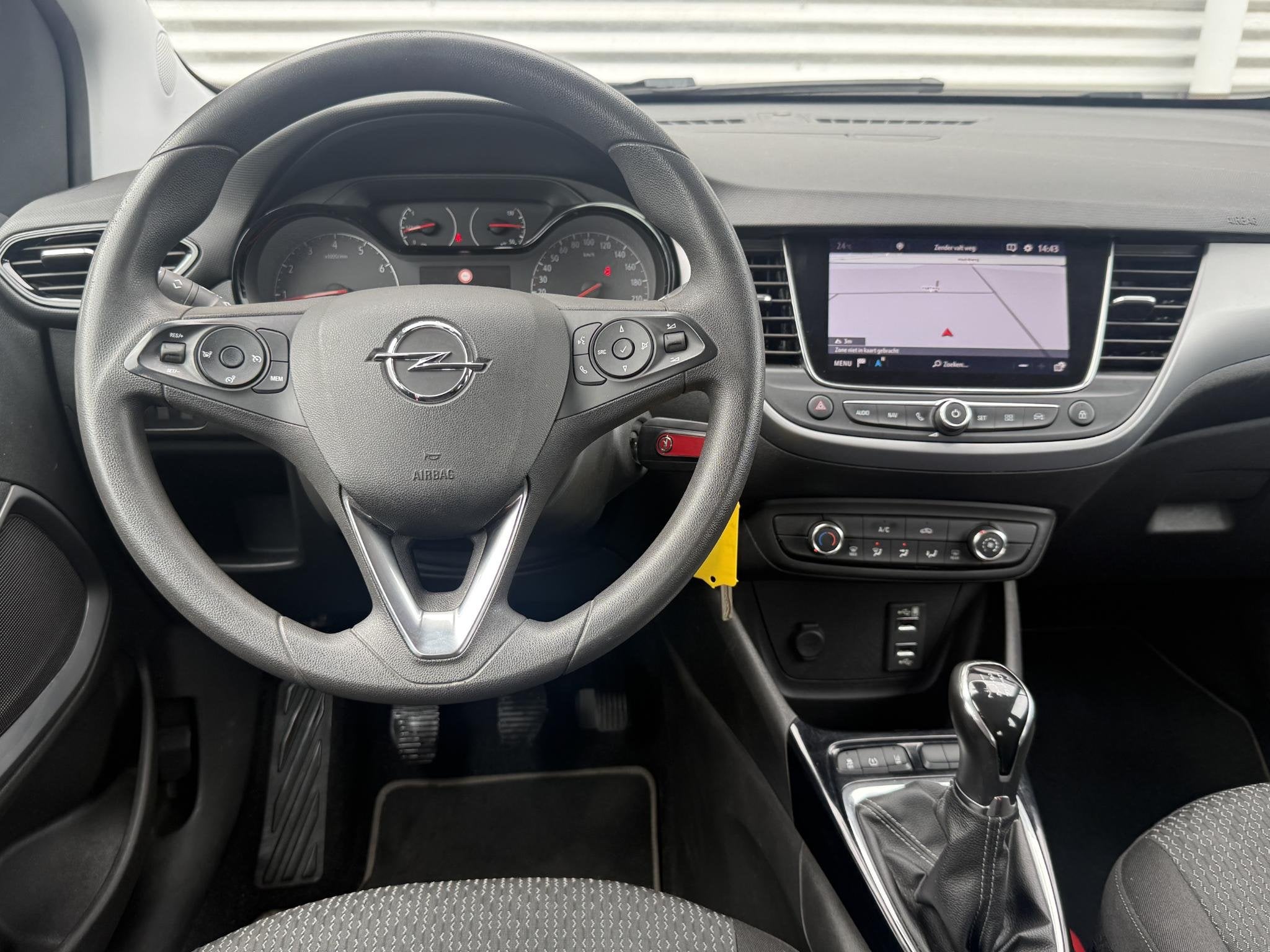Opel Crossland X 1.2 Innovation 2e Eigenaar|Carplay|Navi|Air, Voorwielaandrijving, Gebruikt, 1199 cc, 82 pk