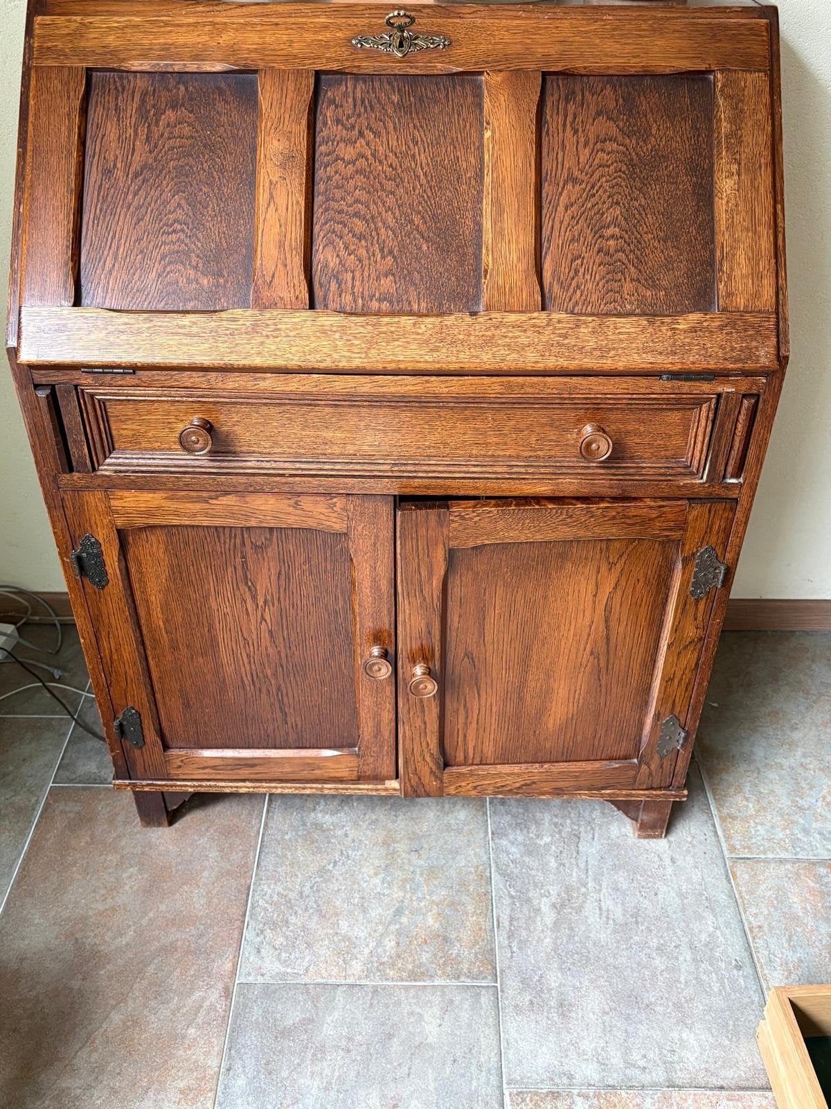 Antieke Eiken Secretaire - Klassiek Bureau met Opbergruimte, Huis en Inrichting, Kasten | Secretaires, Ophalen, Gebruikt