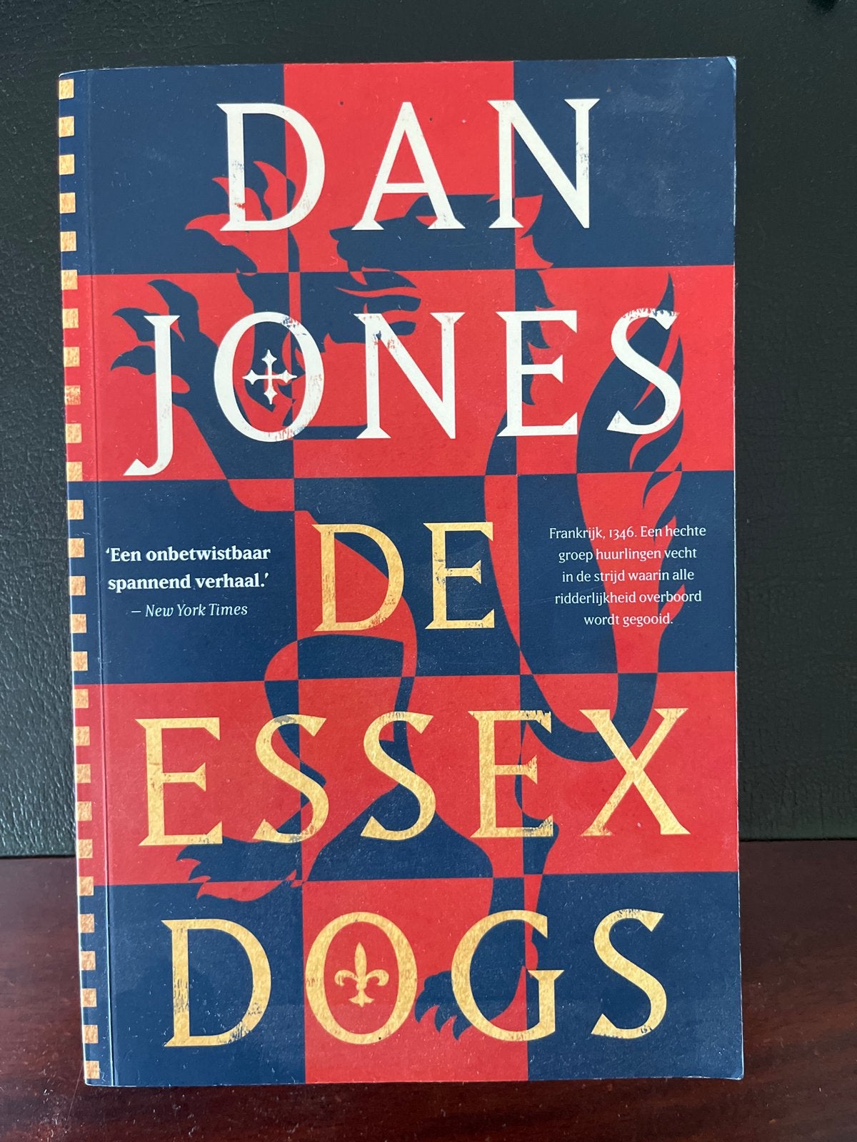 De Essex Dogs - Dan Jones (Historische Roman), Ophalen of Verzenden, Gelezen, Europa overig