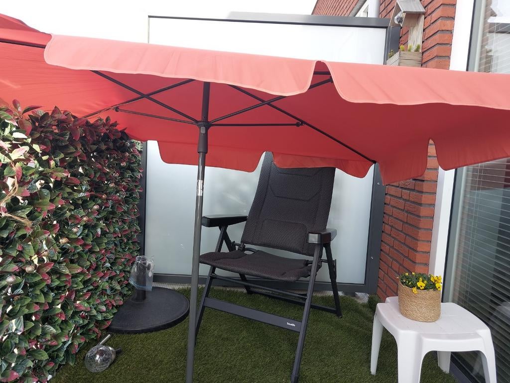 Balkon parasol terra met verzwaarde halve voet, Tuin en Terras, Parasols, Ophalen, 1 tot 2 meter, Verstelbaar