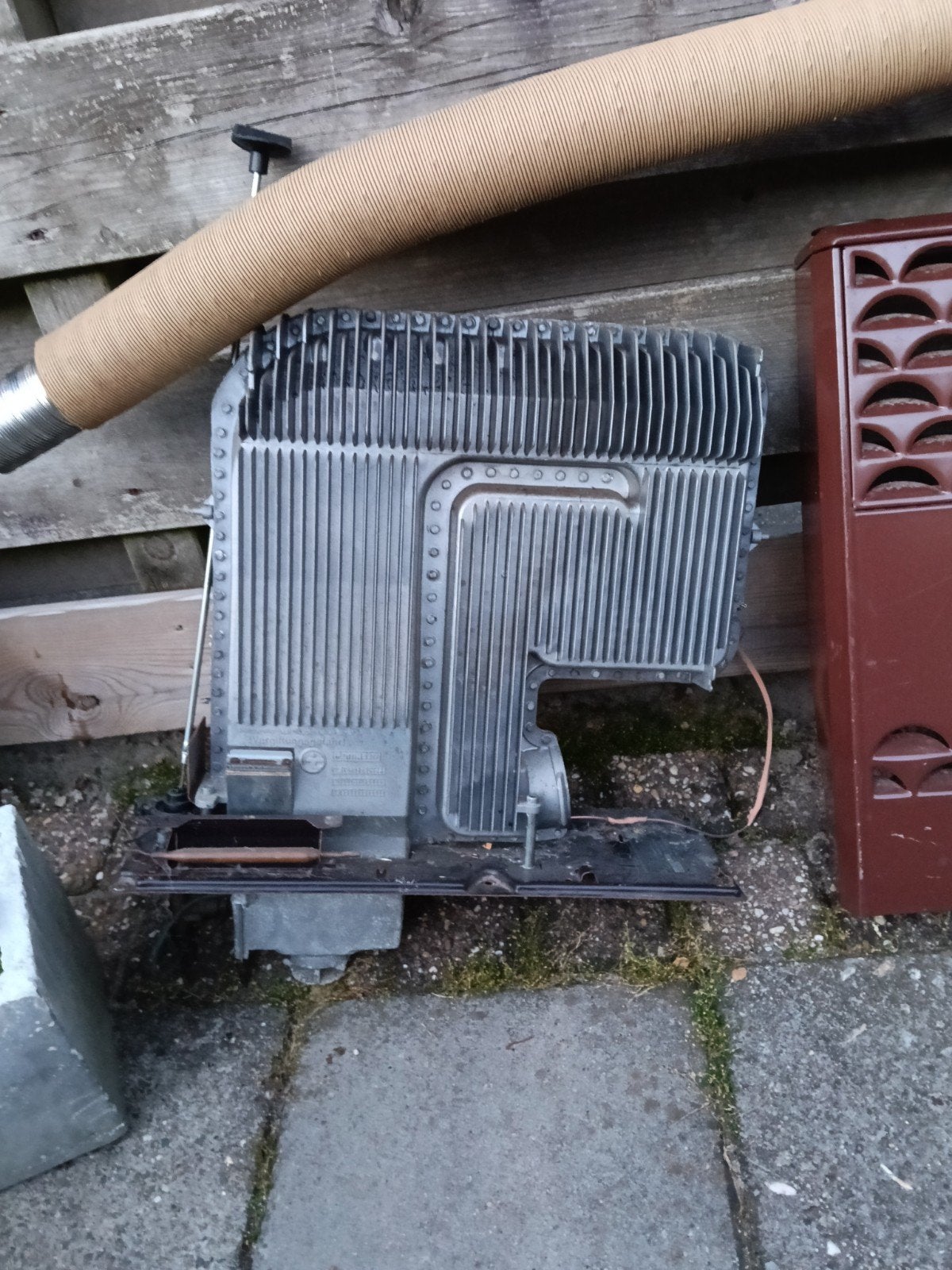 Trumatic caravan gaskachel uit 1996, Ophalen