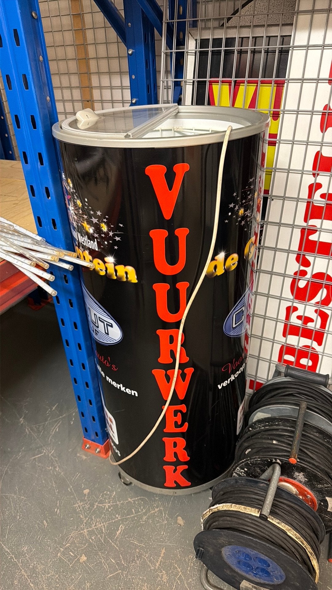 Koelkast (red bull), Ophalen of Verzenden, Minder dan 75 liter, Zonder vriesvak, Gebruikt