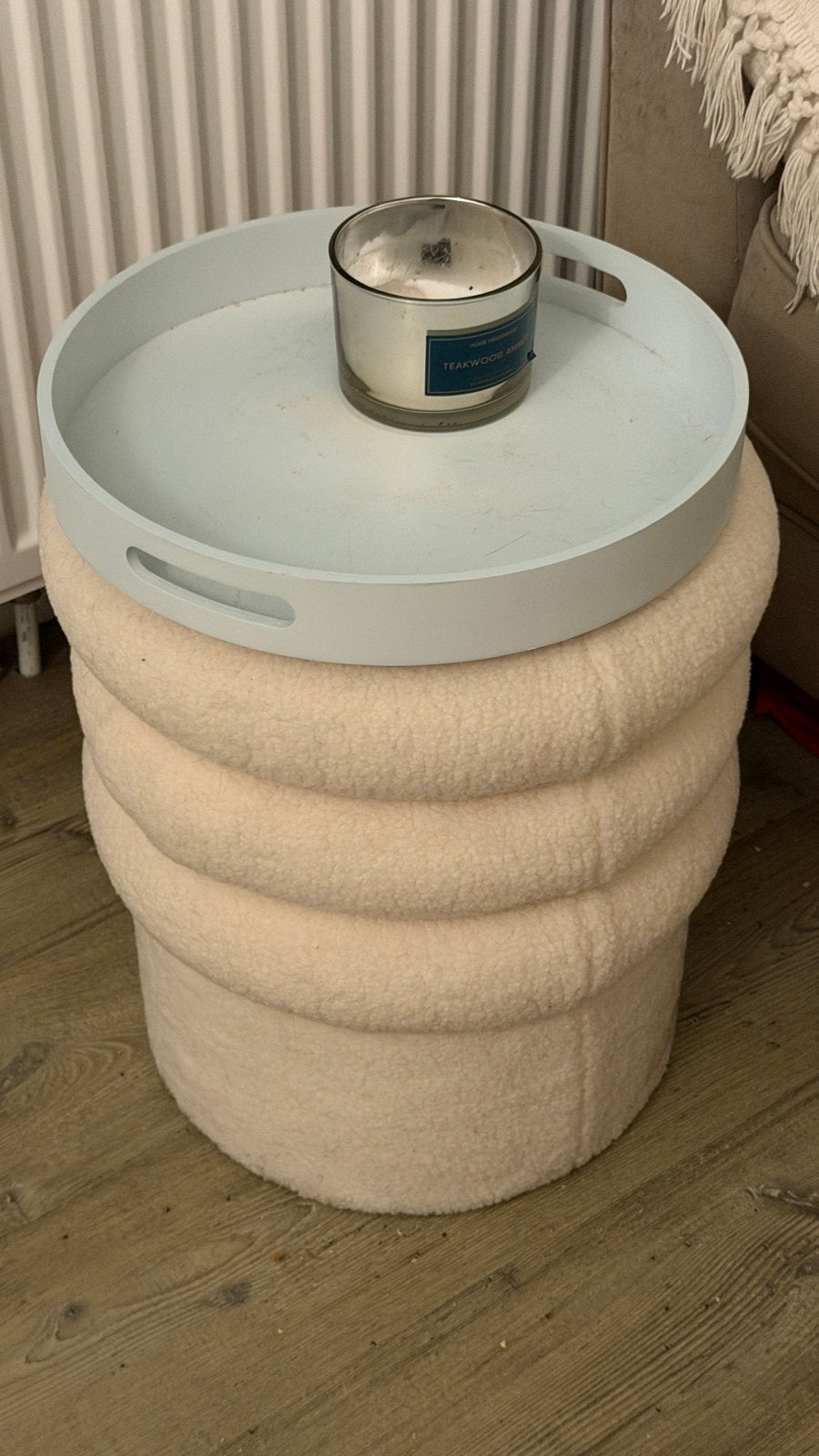 Witte poef zo goed als nieuw, Huis en Inrichting, Banken | Voetenbanken en Poefen, Ophalen, Zo goed als nieuw, Rond, Minder dan 50 cm