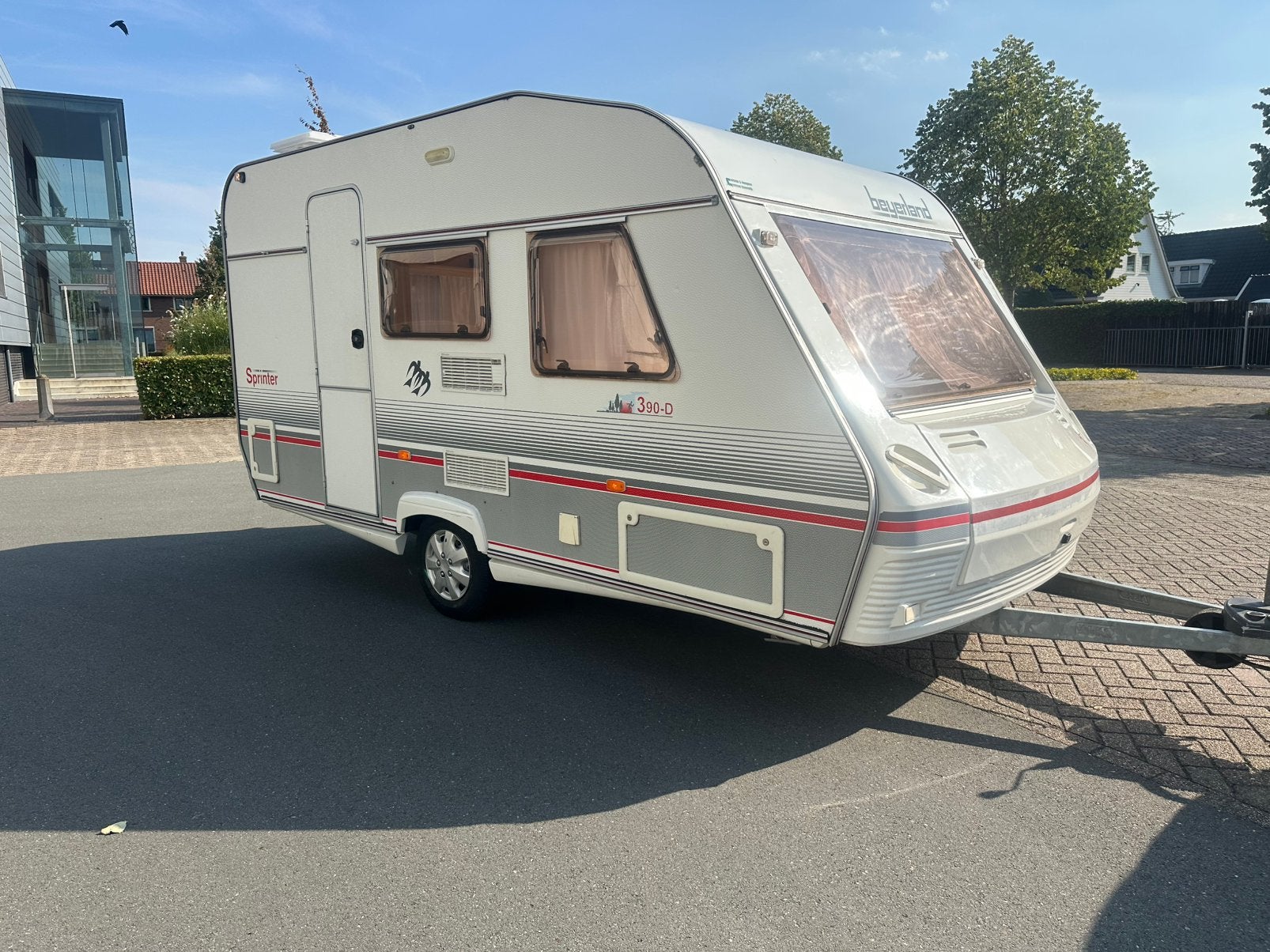 Beyerland 390 D sprinter caravan, Vast bed, Treinzit, 750 - 1000 kg, Beyerland