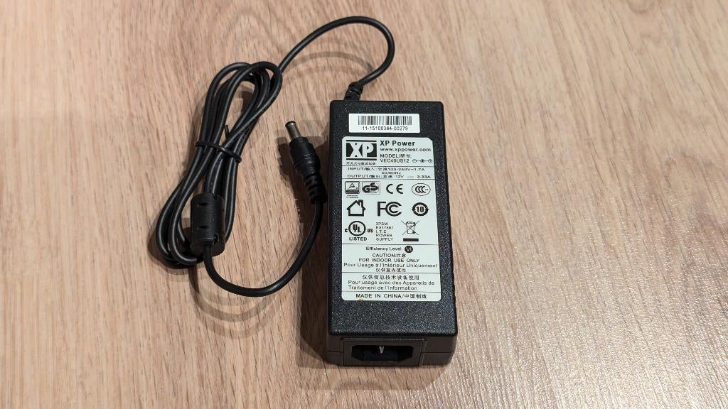 XP power VEC40US12 12V 3.33A 40W, Computers en Software, Laptop-opladers, Ophalen of Verzenden