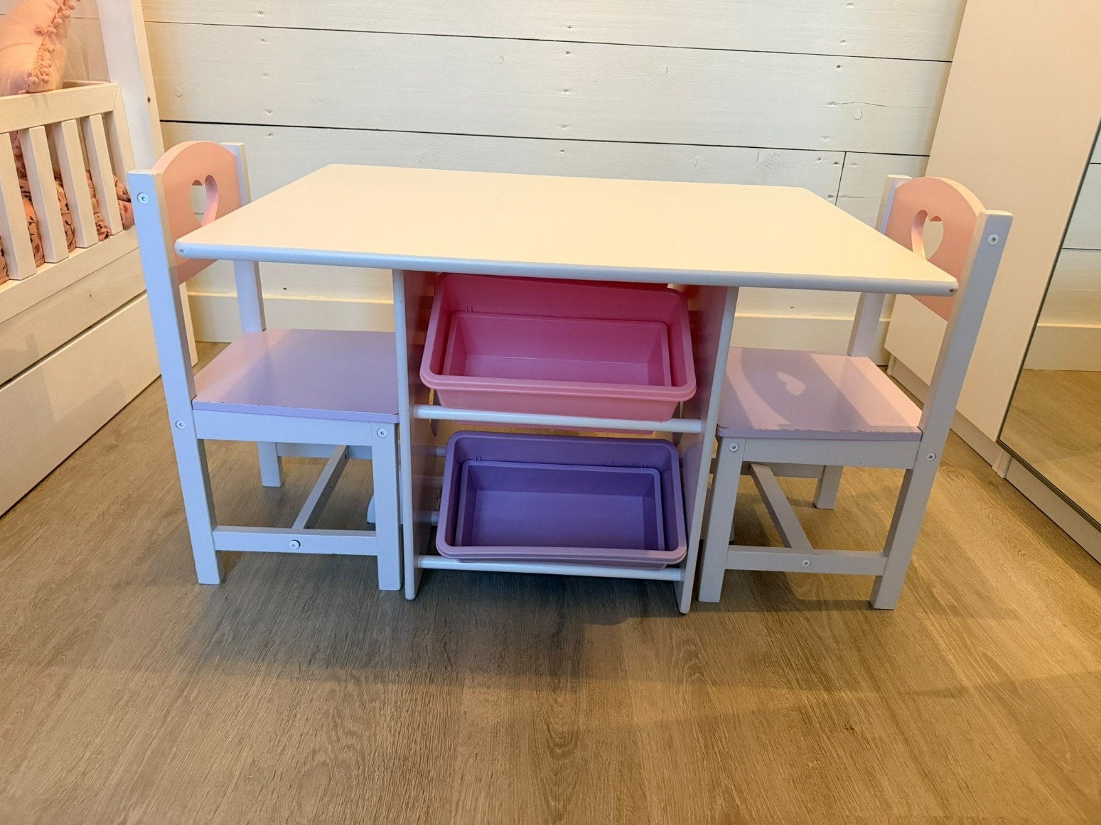 Kidmraft tafeltje met stoeltjes, Kinderen en Baby's, Ophalen, Gebruikt, Stoel(en)
