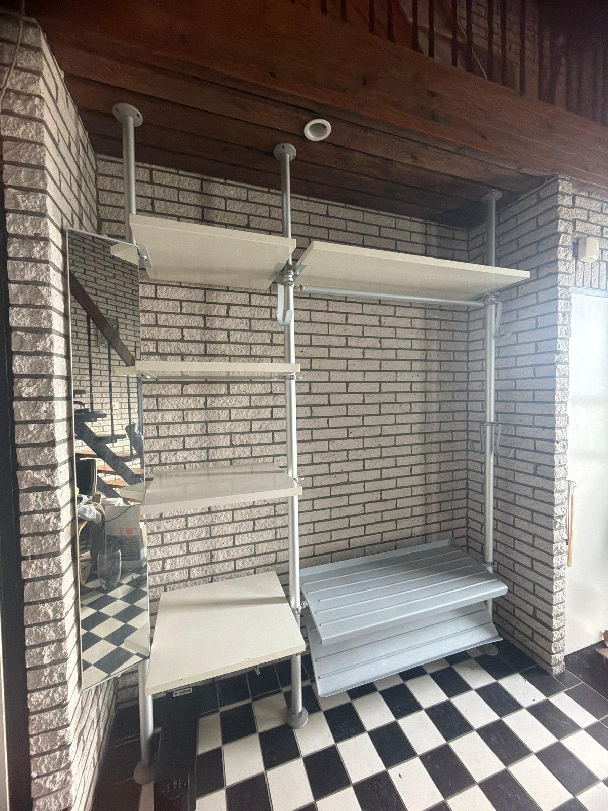 IKEA kast / stellage met 3 palen en planken, Huis en Inrichting, Ophalen