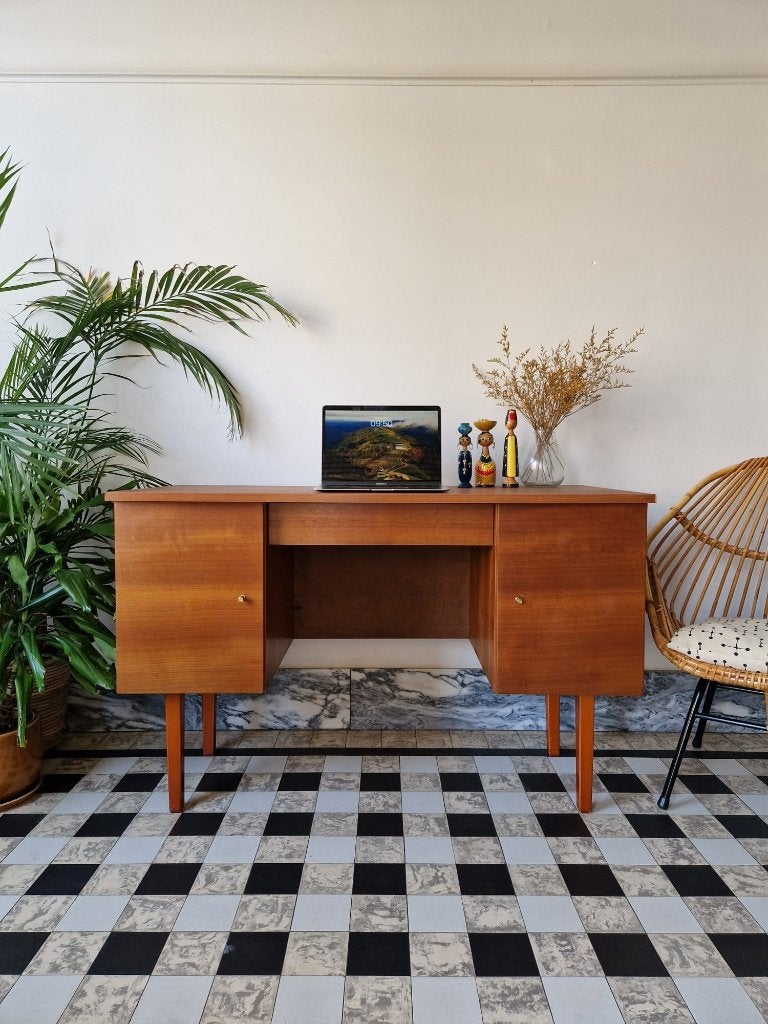 Vintage midcentury bureau | thuiswerkplek | retro, Huis en Inrichting, Bureaus, Vintage, Ophalen, Gebruikt, Hout