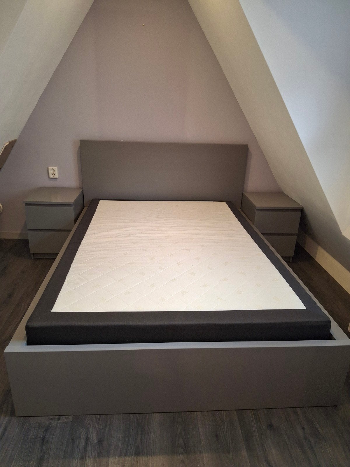 IKEA Malm bed compleet met nachtkastjes en ladekast, Huis en Inrichting, Ophalen, Gebruikt, Tweepersoons, 140 cm