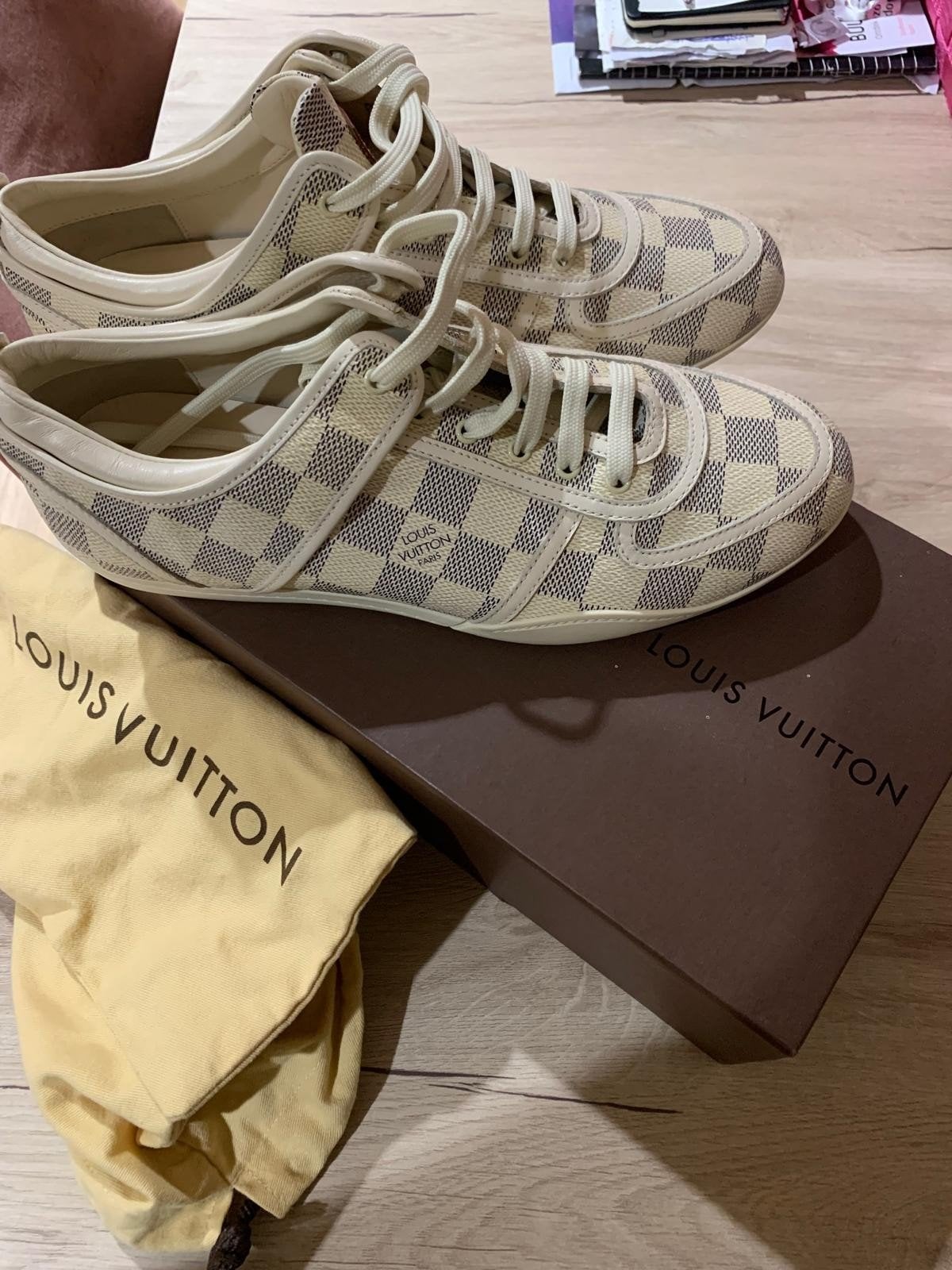 Louis Vuitton Sneakers, Wit, Nieuw, Ophalen of Verzenden, Sneakers of Gympen
