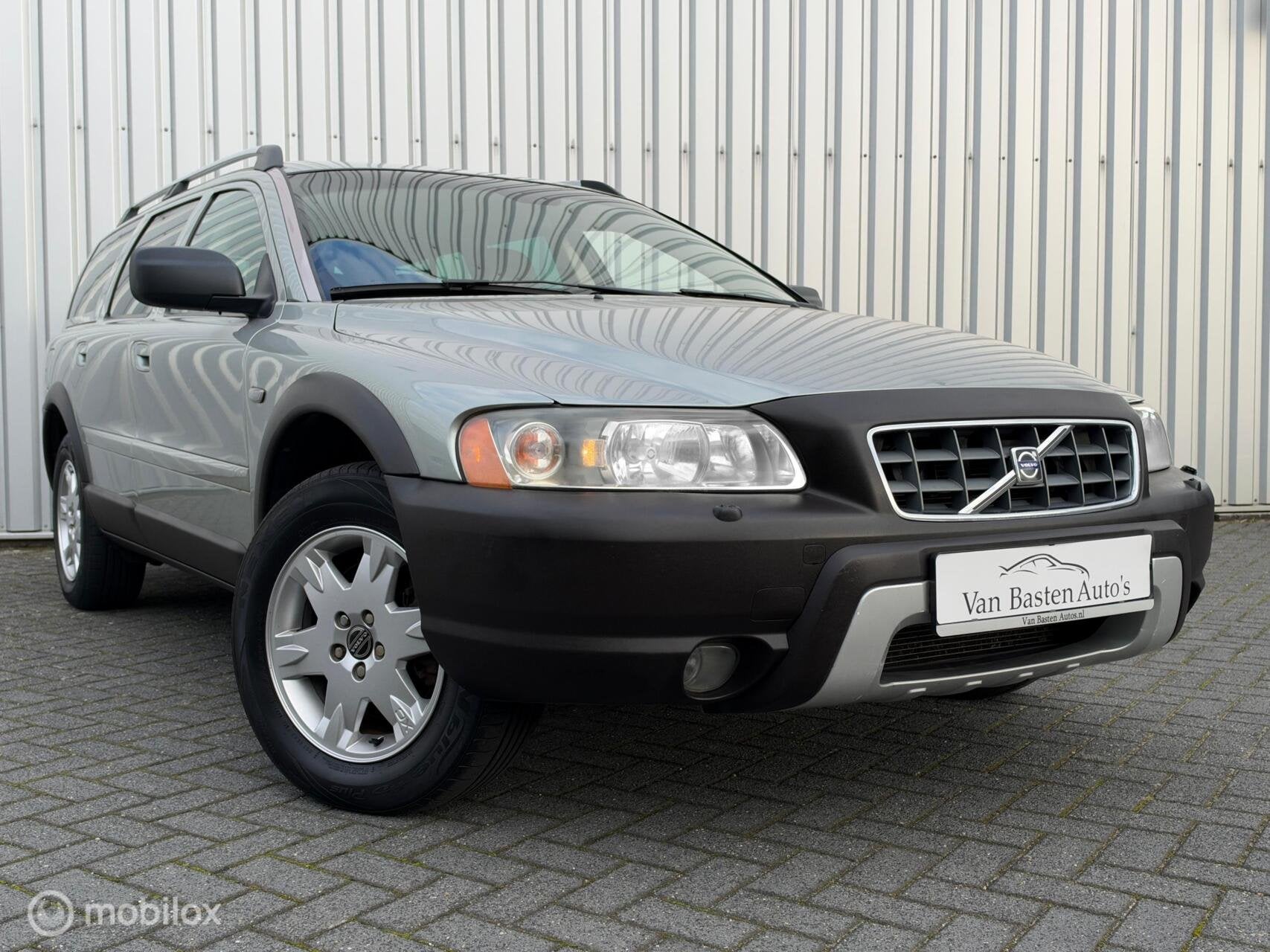 Volvo XC70 2.5 T AWD Momentum | Aut | Trekhaak | Youngtimer, Auto's, Automaat, XC70, 2521 cc, Leder