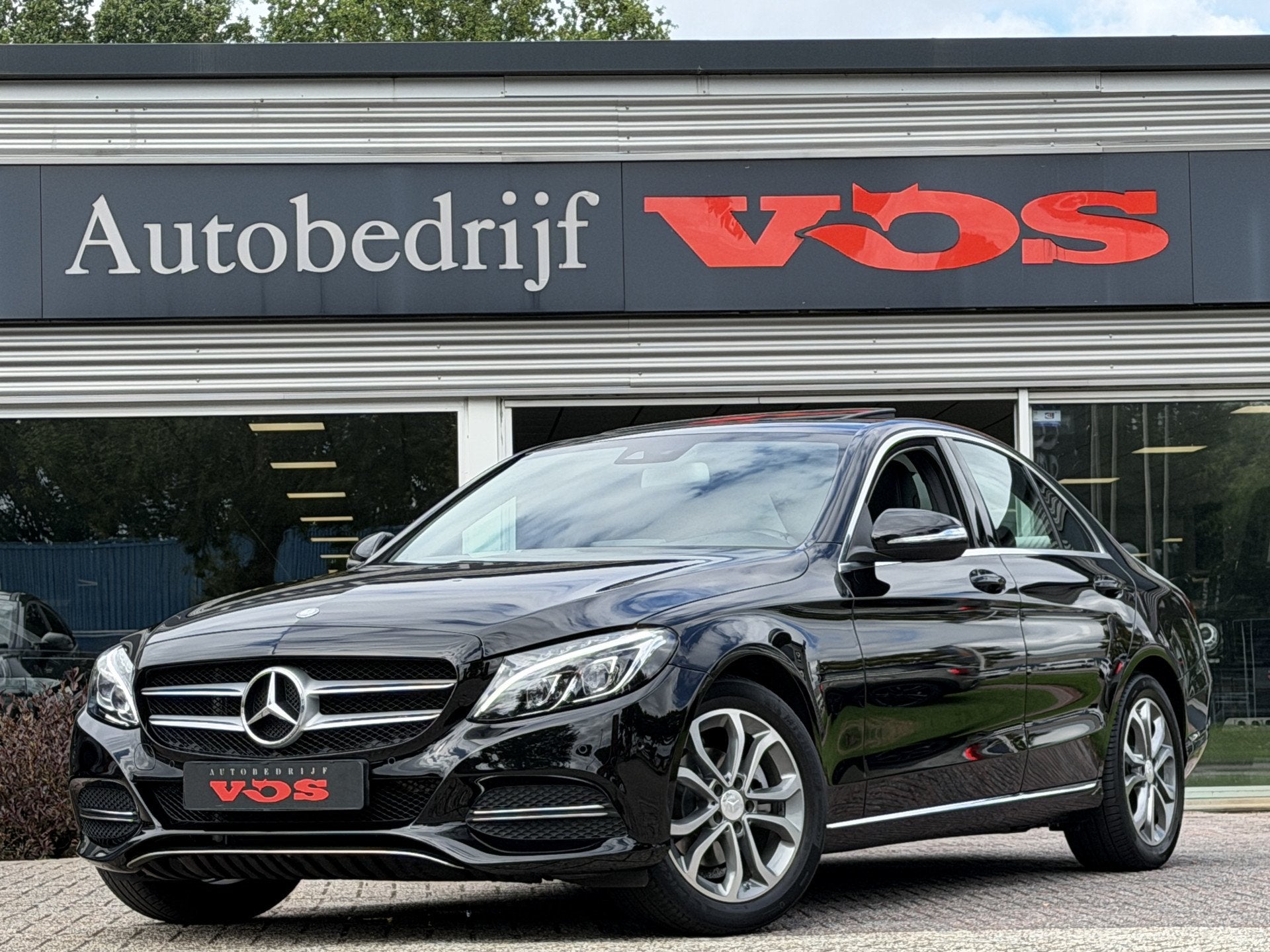Mercedes-Benz C-Klasse 180 | Glasdak | ILS | Comand | Stoelv, Automaat, Leder en Stof, Zwart, 1595 cc