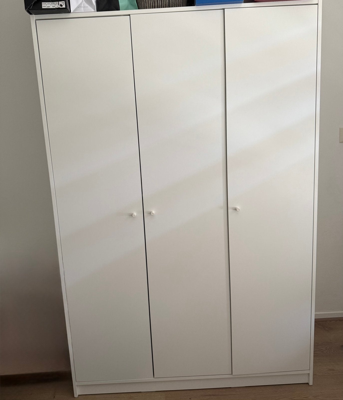 Witte Kledingkast ikea, Huis en Inrichting, 100 tot 150 cm, Ophalen of Verzenden, Zo goed als nieuw, 150 tot 200 cm