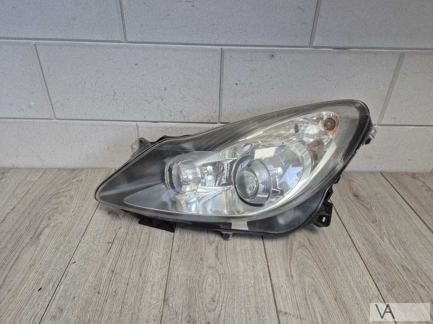 Opel Corsa D 2006 - 2010 koplamp links met AFL 13186385 €100, Auto-onderdelen, Verlichting, Gebruikt, -, -, Opel