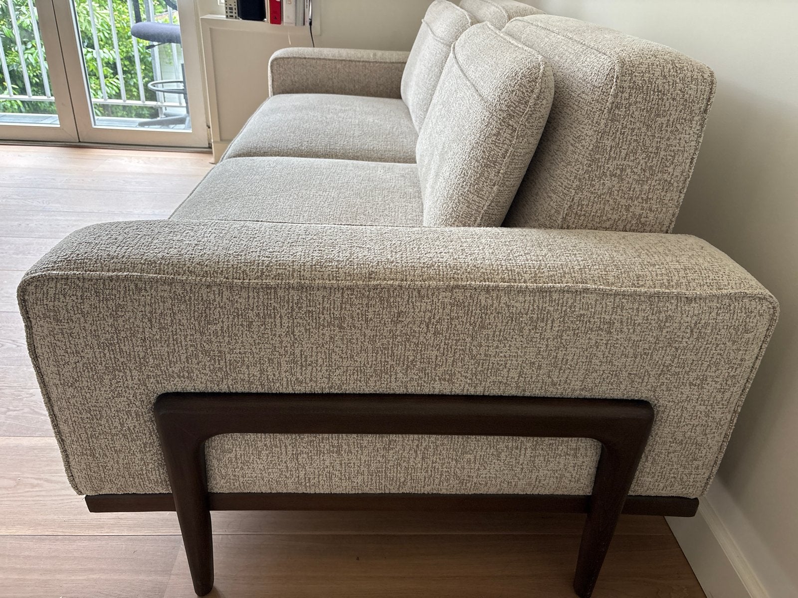 Stijlvolle beige 3zits bank ZGAN, Huis en Inrichting, Ophalen, Driepersoons, 75 tot 100 cm, Zo goed als nieuw
