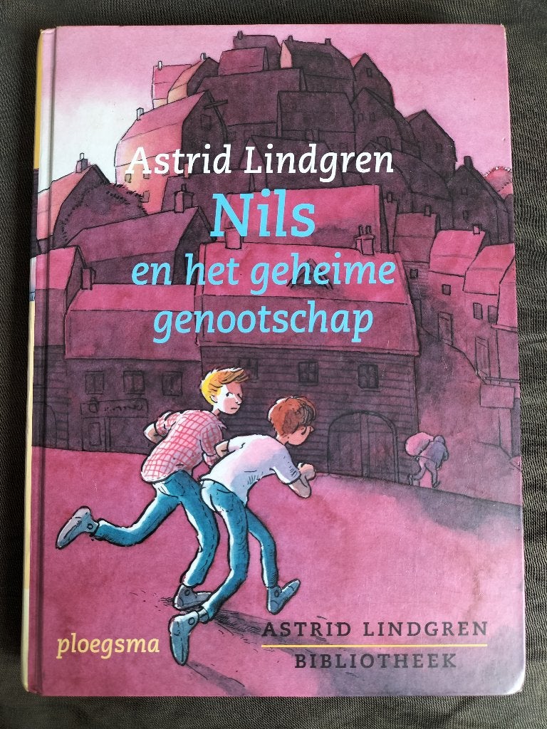 Astrid Lindgren - Nils en het geheime genootschap, Ophalen of Verzenden, Zo goed als nieuw, Astrid Lindgren, Fictie algemeen