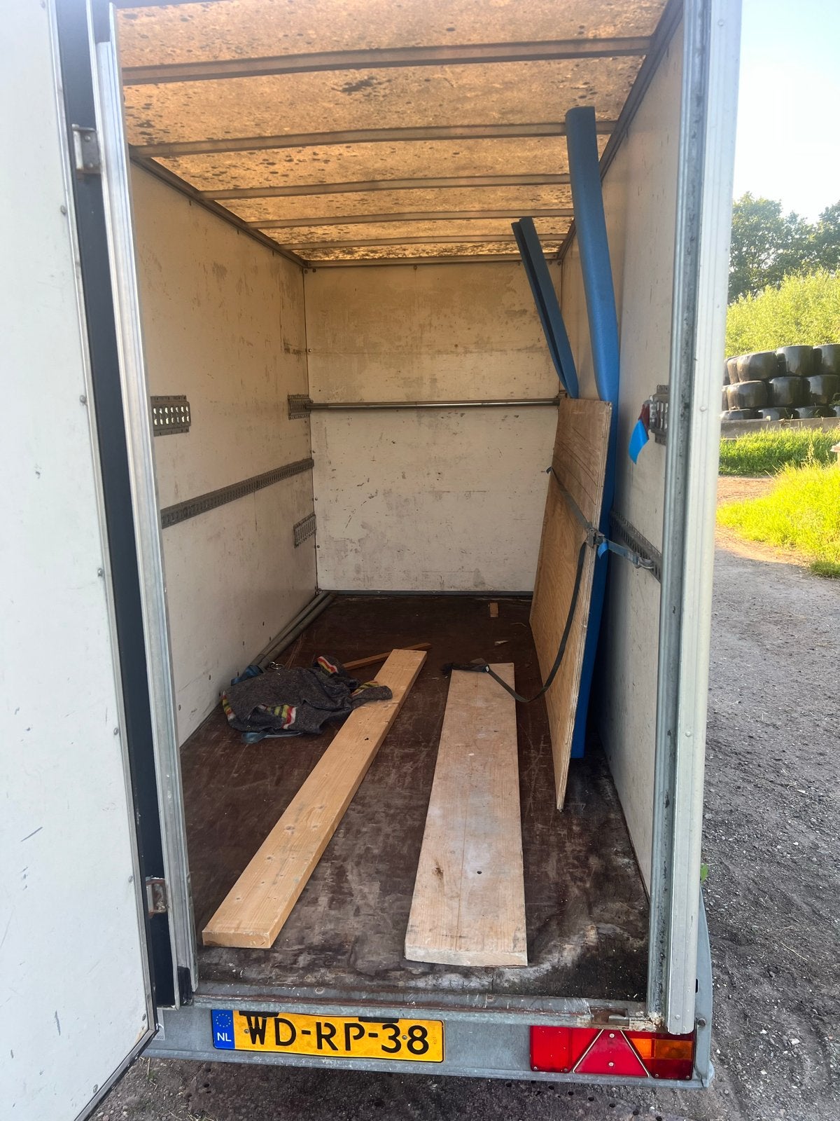 Gesloten aanhangwagen Westfalia, Ophalen, Gebruikt