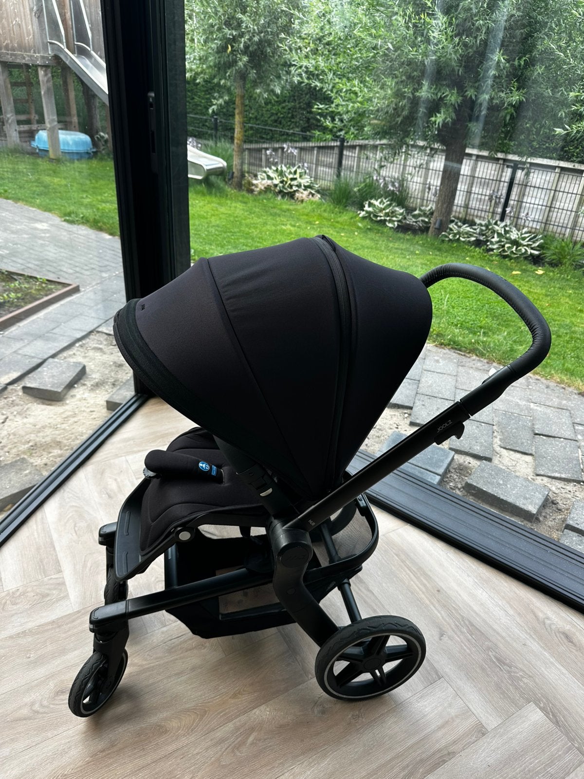 Joolz hub+ kinderwagen black, Verstelbare duwstang, Zo goed als nieuw, Ophalen, Kinderwagen