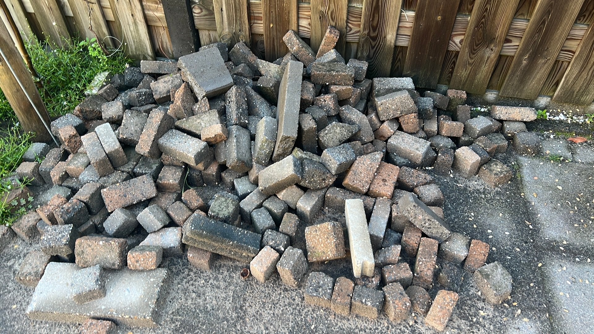 Gratis stenen, Tuin en Terras, Ophalen, Gebruikt, Beton, Klinkers