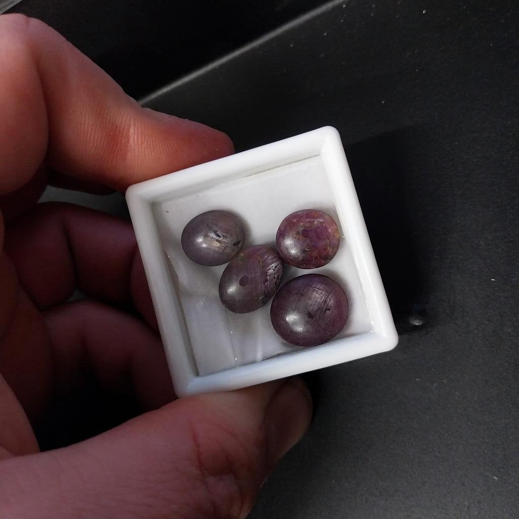 4 mooie robijn cabochons, Ophalen of Verzenden