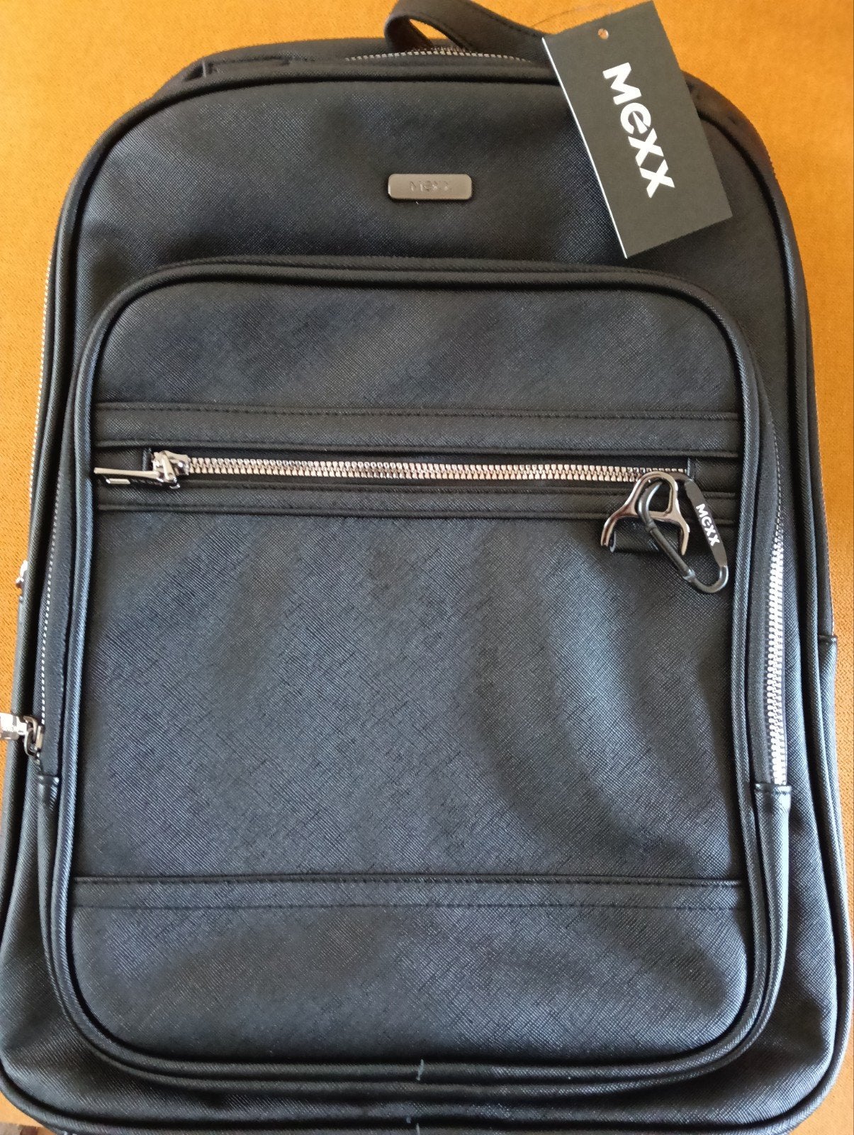 Nieuwe MEXX rugzak met 17" laptopvak en 3 ritsvakken, Rugtas, Zwart, Ophalen of Verzenden, Nieuw