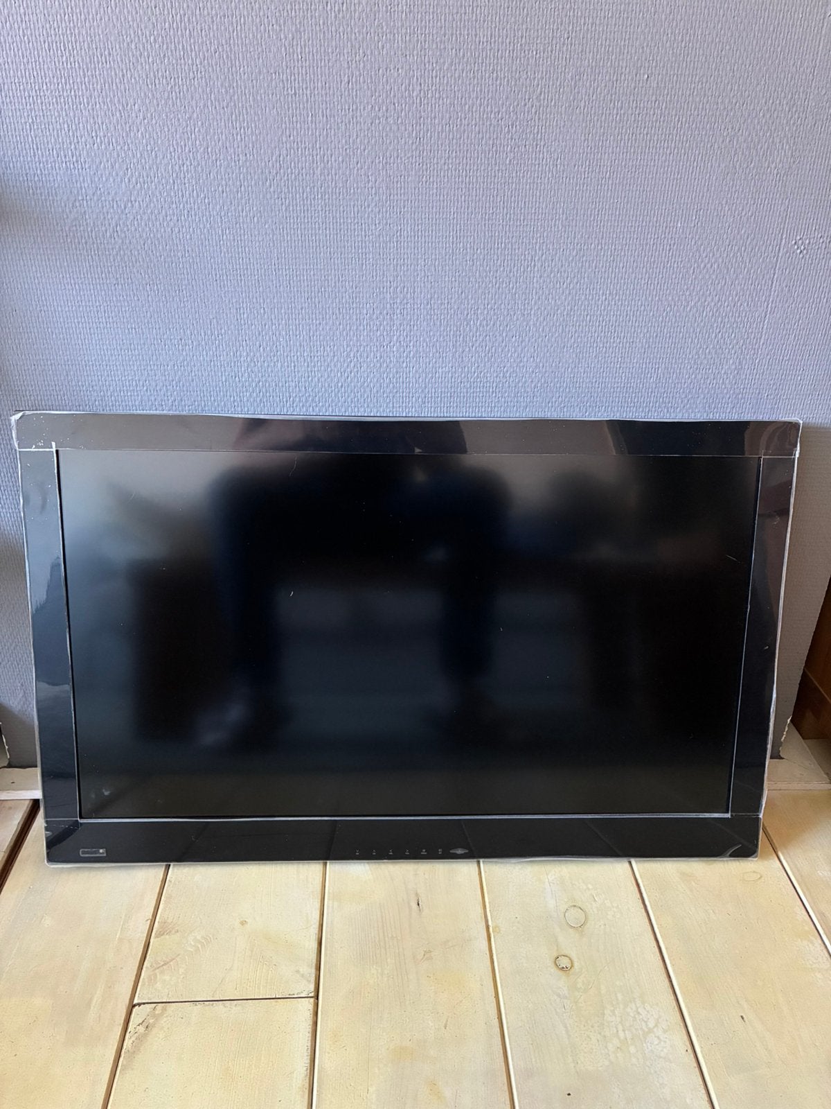 IKEA UPPLEVA 32” TV - as new with plastic, 50 Hz, 80 tot 100 cm, Zo goed als nieuw, Ophalen