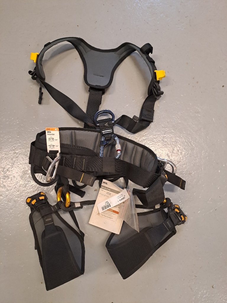 Petzl Sequoia borststuk + klimgordel, nieuw!, Klimsport-accessoire, Mertstraat 5, Nieuw, Verkoop@teeuwentuinmachines.nl