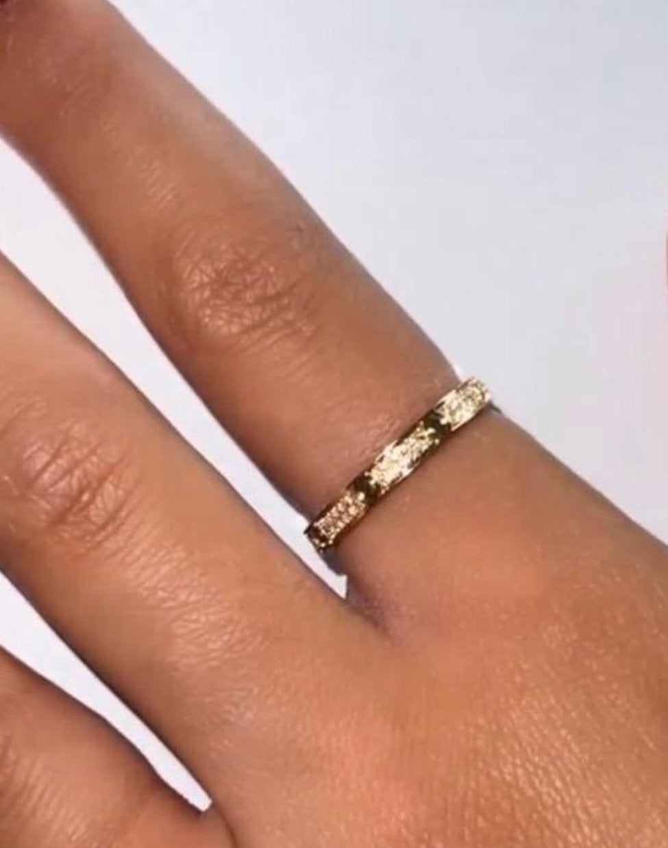 Cartier Love Ring 18K Geelgoud met Diamanten, Ophalen, Nieuw, 17 tot 18, Dame of Heer