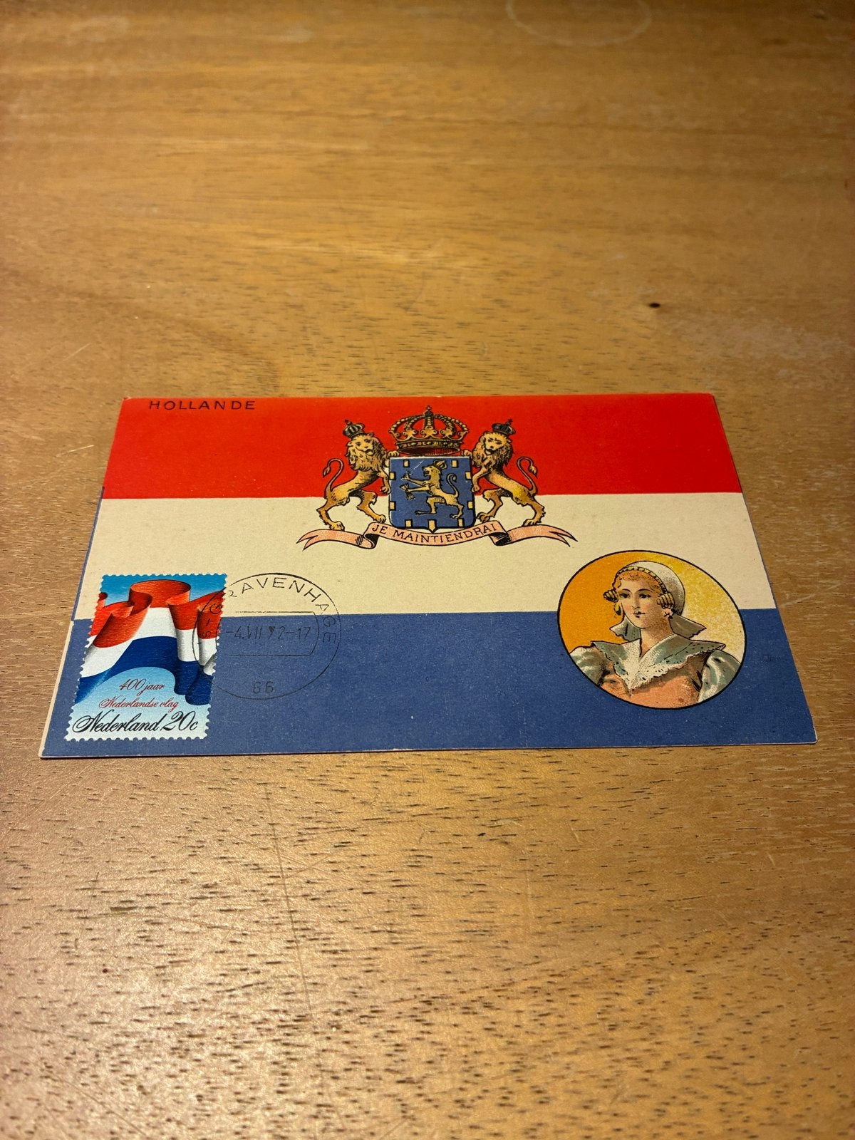 Antieke Ansichtkaart: Den Haag, Nederlandse Vlag, Wapen, Ophalen of Verzenden, 1940 tot 1960, Gelopen, Zuid-Holland